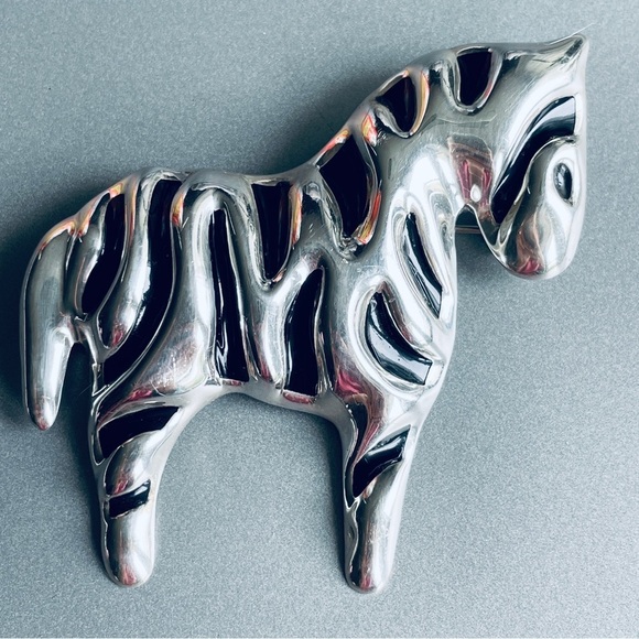 Vintage Taxco Mexico Zebra Black Enamel Sterling Silver Brooch Pin Desig…